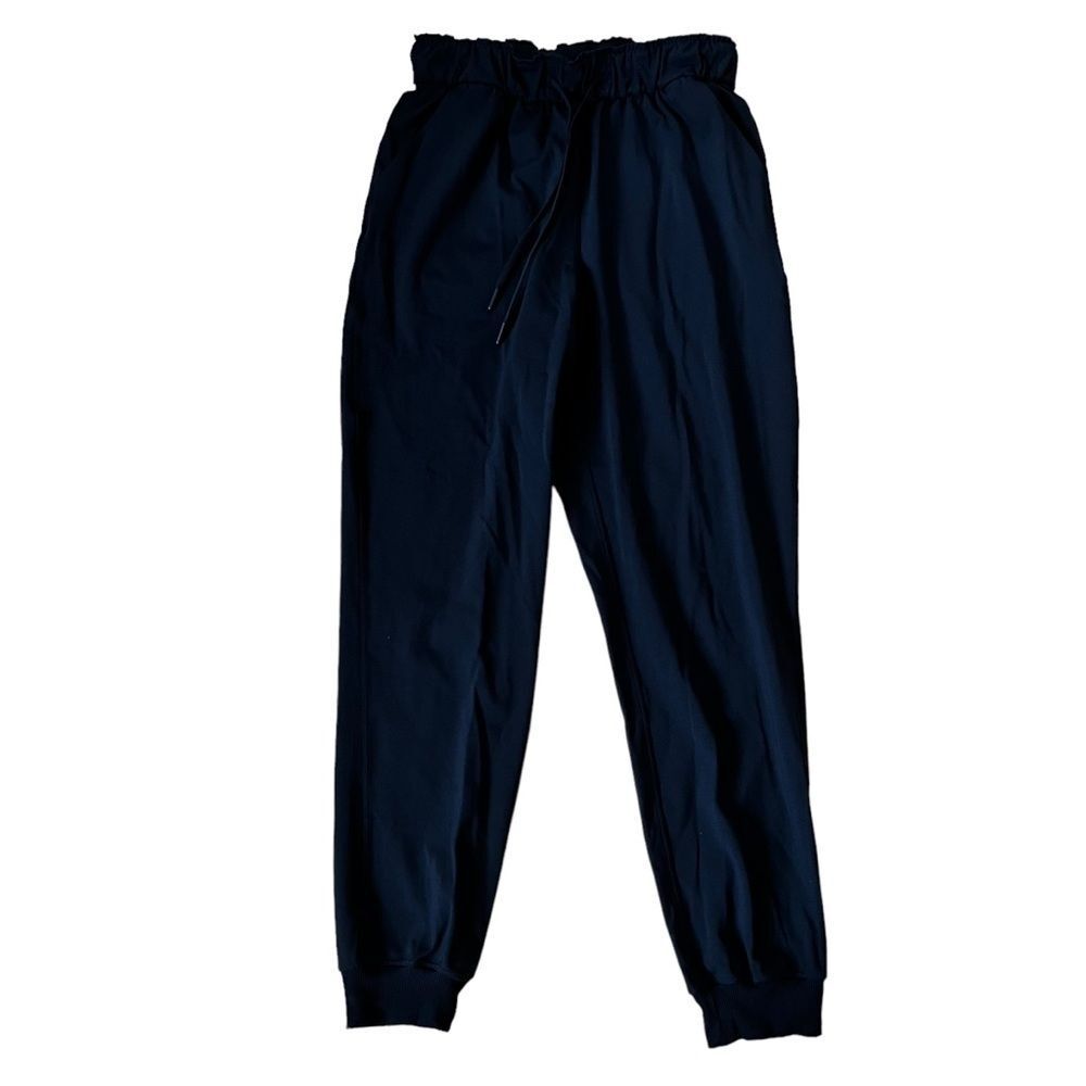 Lululemon Black Keep Moving Jogger Size 6